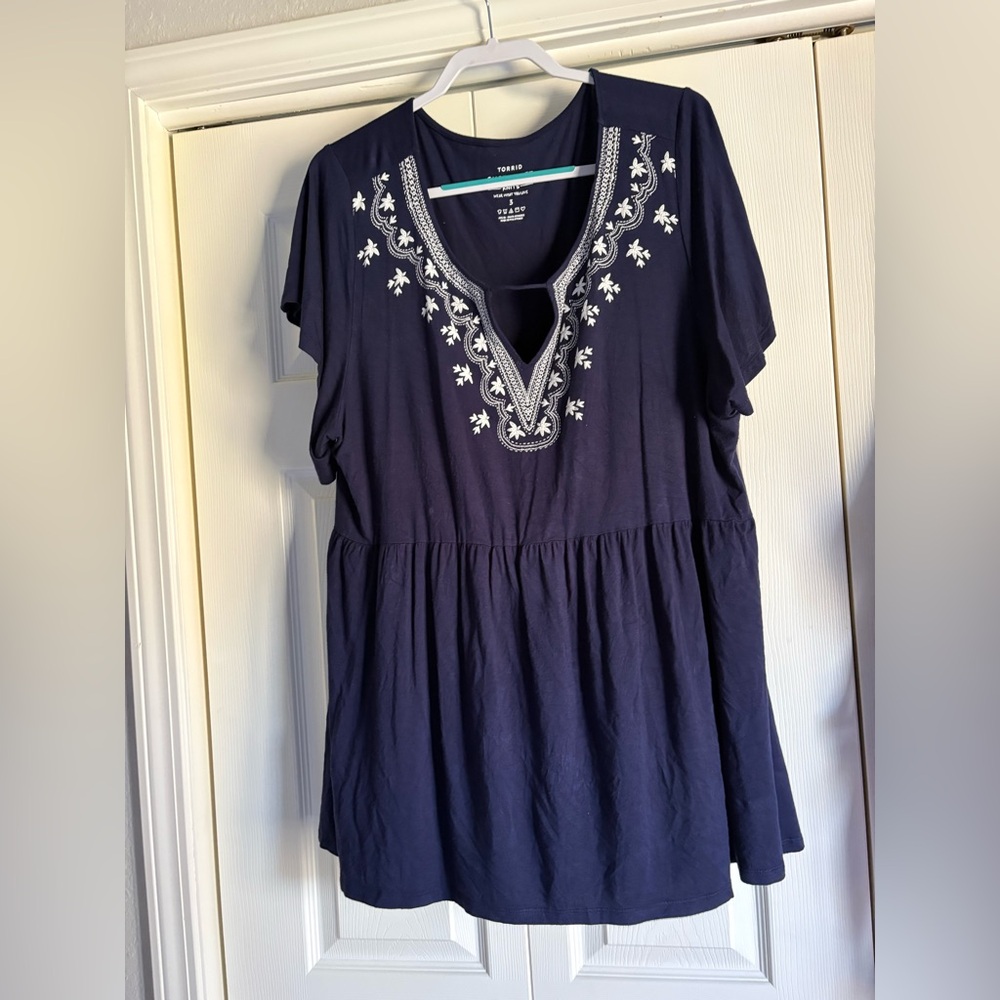 Torrid Dark Blue Blouse with White Embroidery